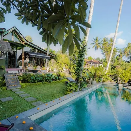 Amertha Bumi Villa Beji Mas